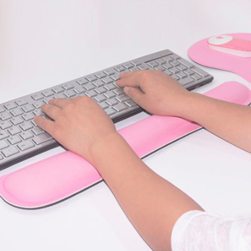 Traagschuim Toetsenbord Polsst - Gaming Keyboard Hand recensie en prijs